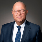 Dr. Alexander von Preen